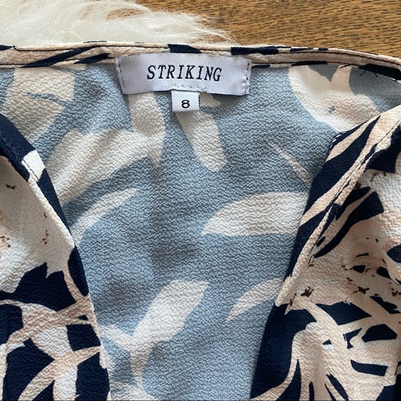 Zip-Front Botanical Print Midi Dress - Picture 5 of 6